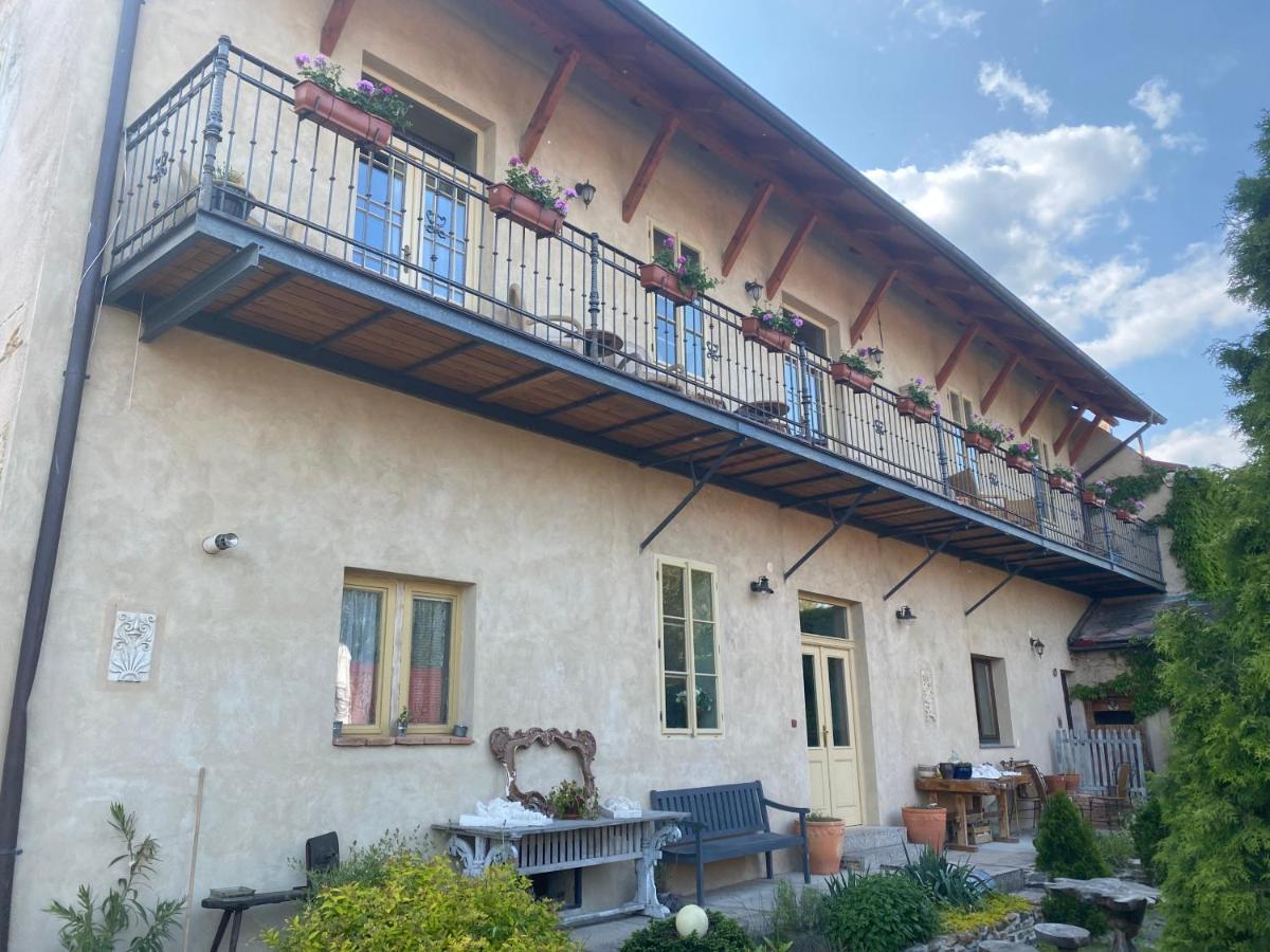 Ferienwohnung Apartman Bohema Kouřim Exterior foto